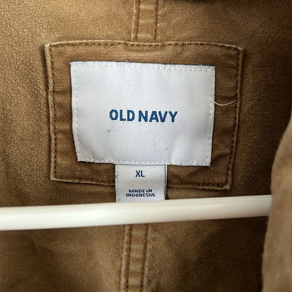 Lightweight Jacket - Picture 2 of 3